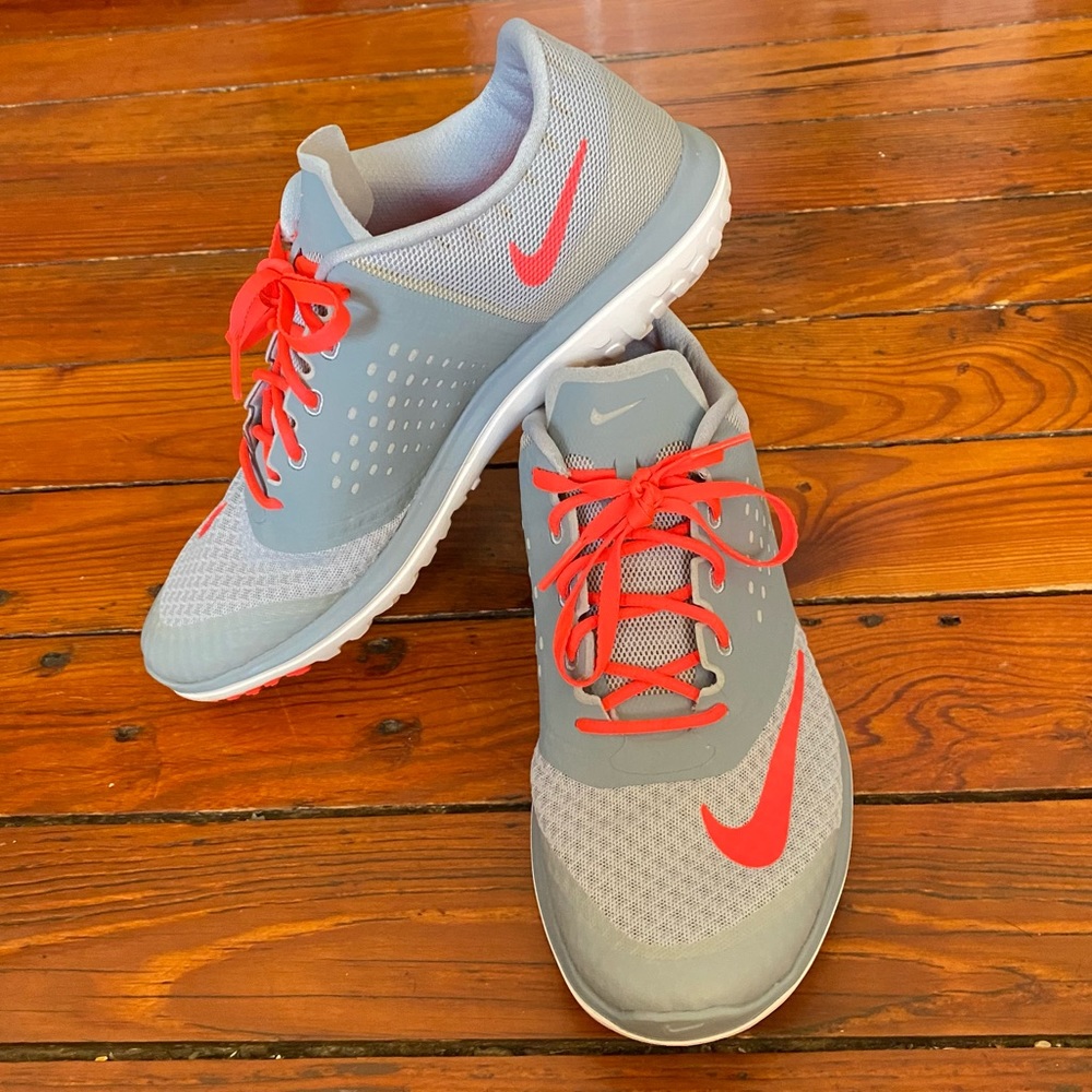 Nike Fitsole Gray Pink Sneakers Size 9.5 NWT